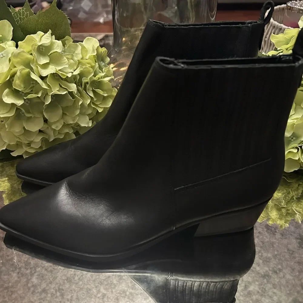 Marc Fisher Ulora Booties - Picture 3 of 4